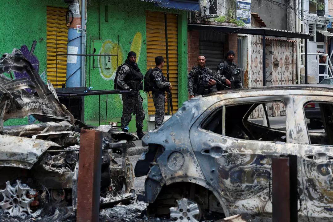Rio de Janeiro'daki en ölümcül polis operasyonu! Sayı 132'ye çıktı: Cesetleri 9'uncu kareye topladılar