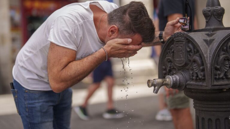 AB Kopernik İklim Değişikliği Dairesi: Dünyanın gelmiş geçmiş en sıcak ayı, 2023 Temmuz’u