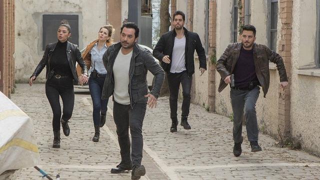 0x0-arka-sokaklar-yeni-sezon-ne-zaman-baslayacak-kadroya-yeni-isimler-arka-sokaklar-yeni-sezon-tarihi-aciklandi-mi-1660084581755