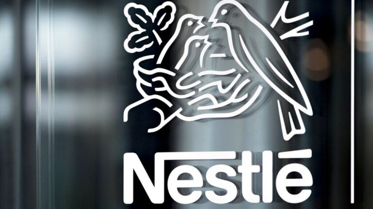 Nestle, Çin’de doğum oranının düşmesi üzerine İrlanda’da bebek maması üreten fabrikayı kapatıyor