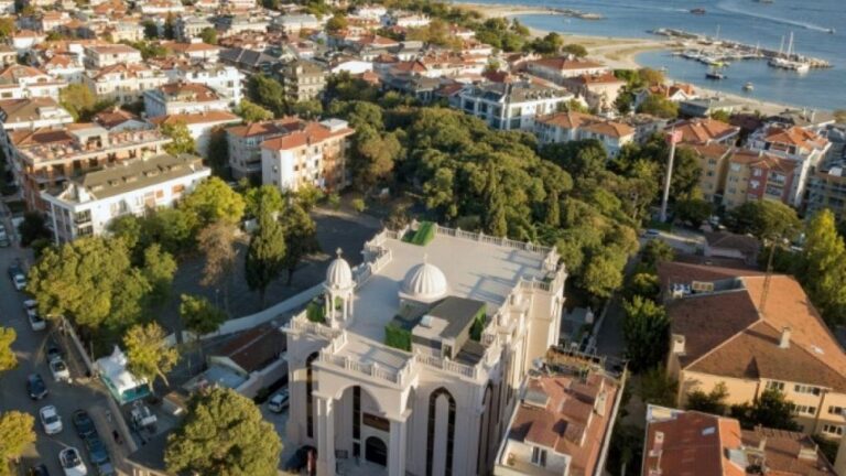 Mor Efrem Süryani Kilisesi: Türkiye Cumhuriyeti tarihinde inşa edilen ilk kilise