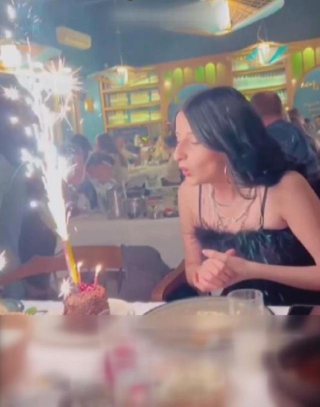 cfec8cb2b90cdf0b183fde1d1819e31c