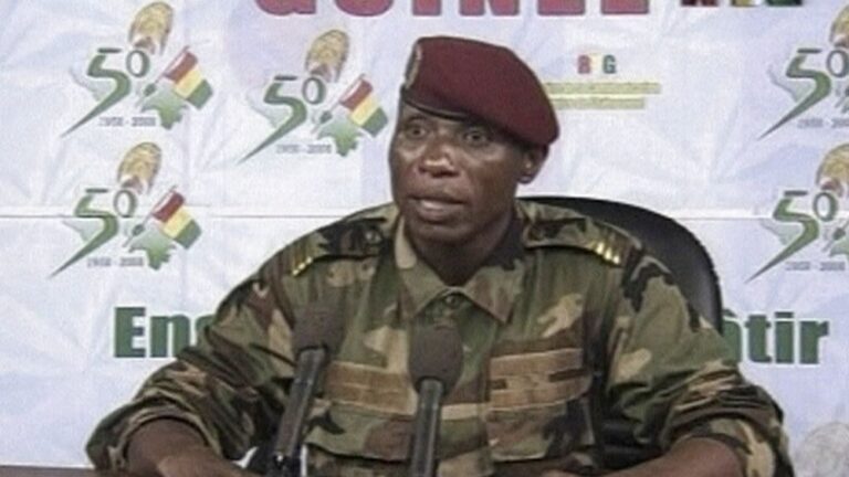 Gine’de eski cunta lideri ağır silahlı kişilerce hapishaneden kaçırıldı