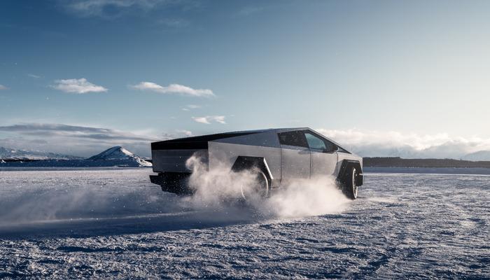 Tesla’dan Cybertruck için dikkat çeken yasak! Teslim alan ilk 1 yıl satamayacak