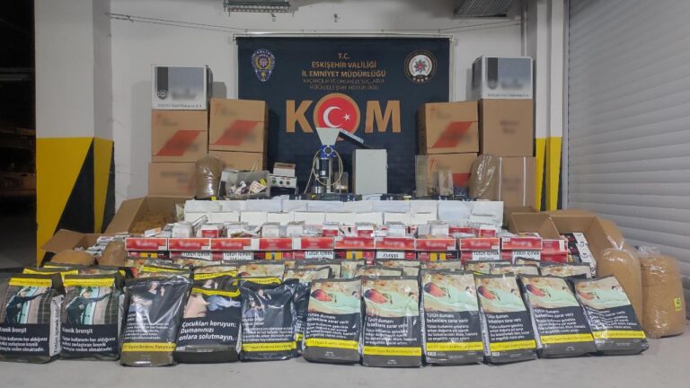 Eskişehir’de 211 bin 200 makaron ele geçirildi