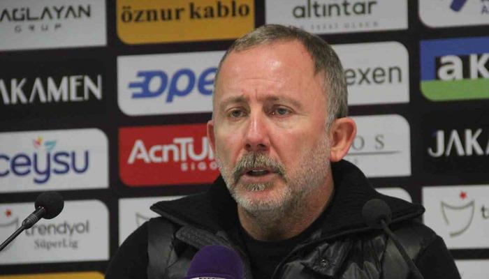 Sergen Yalçın’dan galibiyet sonrası açıklamalar! ”Geniş kadroya sahip olursak elimiz güçlenirse daha farklı şeyler yapabiliriz”Antalyaspor