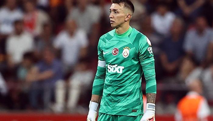 Muslera’dan Galatasaray yönetimine sosyal medya aracılığı ile mesaj! ”Kendi rakamını kendin yaz derim”Galatasaray