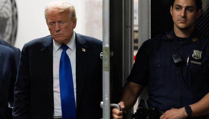 ABD tarihinde bir ilk! Eski Başkan Trump’ı yıkan karar! ‘Sus payı’ davasında suçlu bulundu! “Bu rezalet ve hileli bir duruşmaydı”