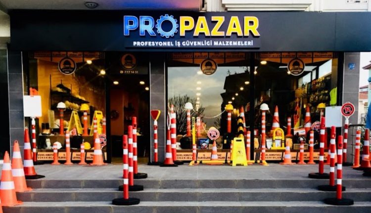 İş Güvenliği Levhası  ve Yüksekte Çalışma Ekipmanları Önemi