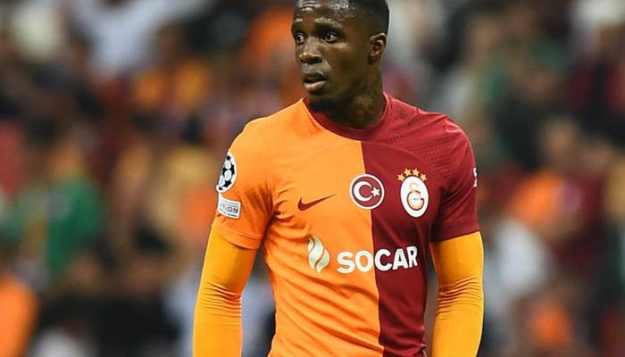 Wilfried Zaha, Galatasaray taraftarıyla bağlarını tamamen koparttı! ”Yüzüme meşale attılar, çekilmeseydim yüzümde iz kalacaktı”