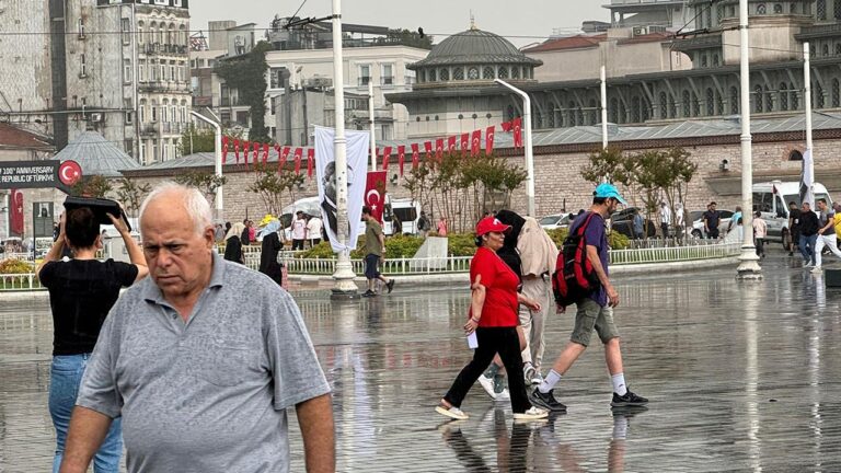 İstanbul’da sağanak etkili oldu – Son Dakika Haberleri