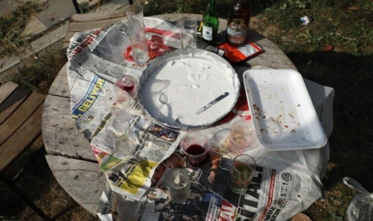 Bolu'da çöp bırakan 4 kişiye 160 bin lira para cezası – Son Dakika Türkiye Haberleri