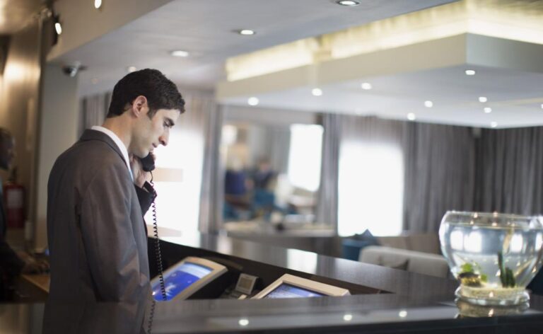 Modern Otel Yönetiminin Vazgeçilmez Araçları – Otel Programı, Otel Hotspot ve Otel Web Site