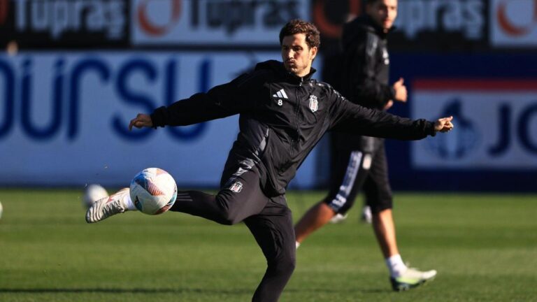 Serdar Topraktepe'nin ilk performansı Salih Uçan olacak!