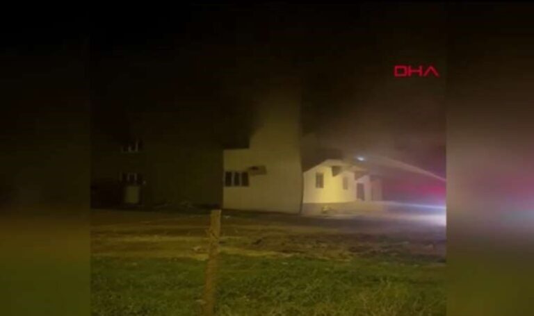 Siirt’te terlik fabrikasında yangın: 1 saat sonra kontrol altına alındı – Son Dakika Türkiye Haberleri