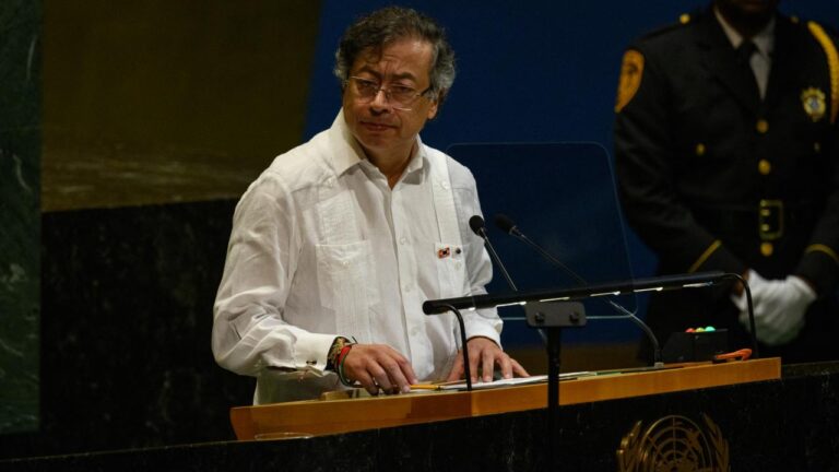 Kolombiya Cumhurbaşkanı Petro: Gazze’de olanlar soykırımdır