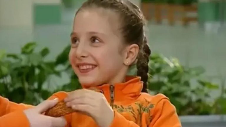 Selena’nın Nazlı’sı Dilara Kurtulmuş evleniyor! Kınayı yaktı, 5 farklı elbise giydi